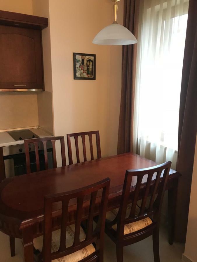 Apartment In Downtown Complex Банско Экстерьер фото
