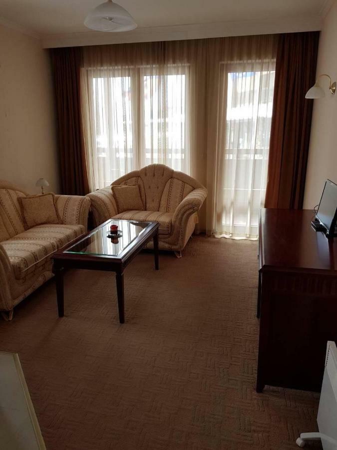 Apartment In Downtown Complex Банско Экстерьер фото